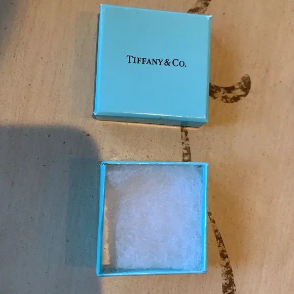 Tiffany & Co. blue box, 2 inch square. - Picture 2 of 4